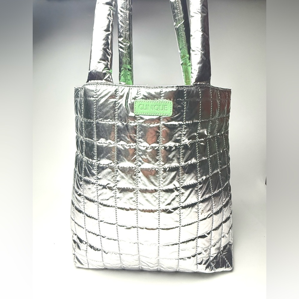 CLINIQUE Limited Edition Large Silver & Green Lining Tote Bag — Puffer